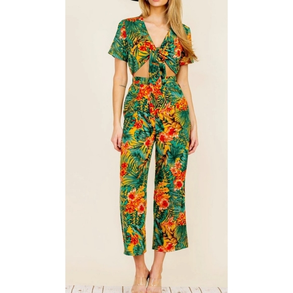 29 green tropical floral boho open tie front short sleeve tea length jumpsuit - Picture 3 of 7